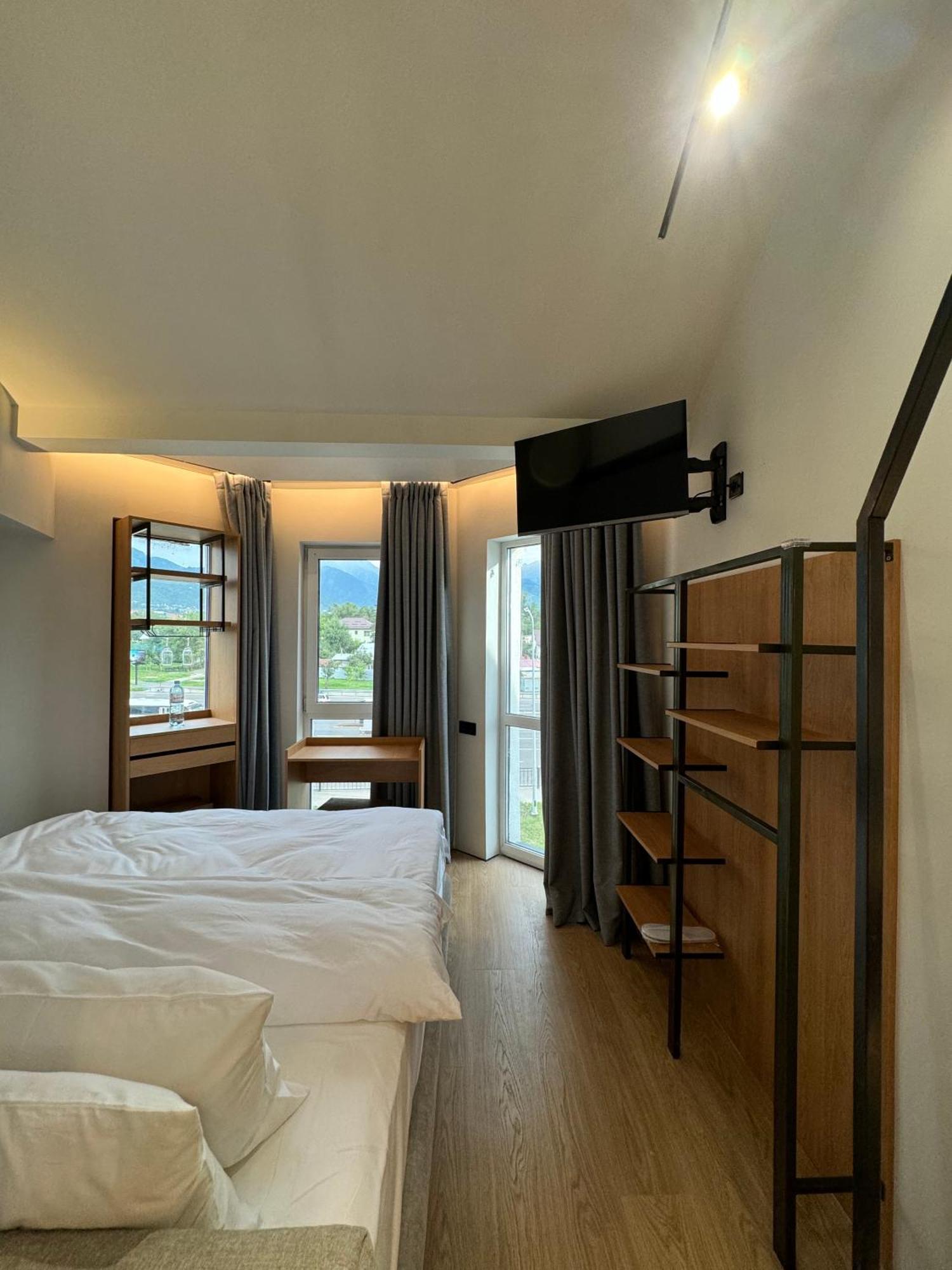 Mosh Mosh Boutique Hotel Almaty Extérieur photo
